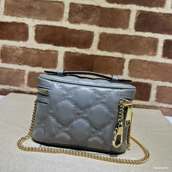 Hyper Peter GUCCI Matelassé GG handle mini bag top 0802